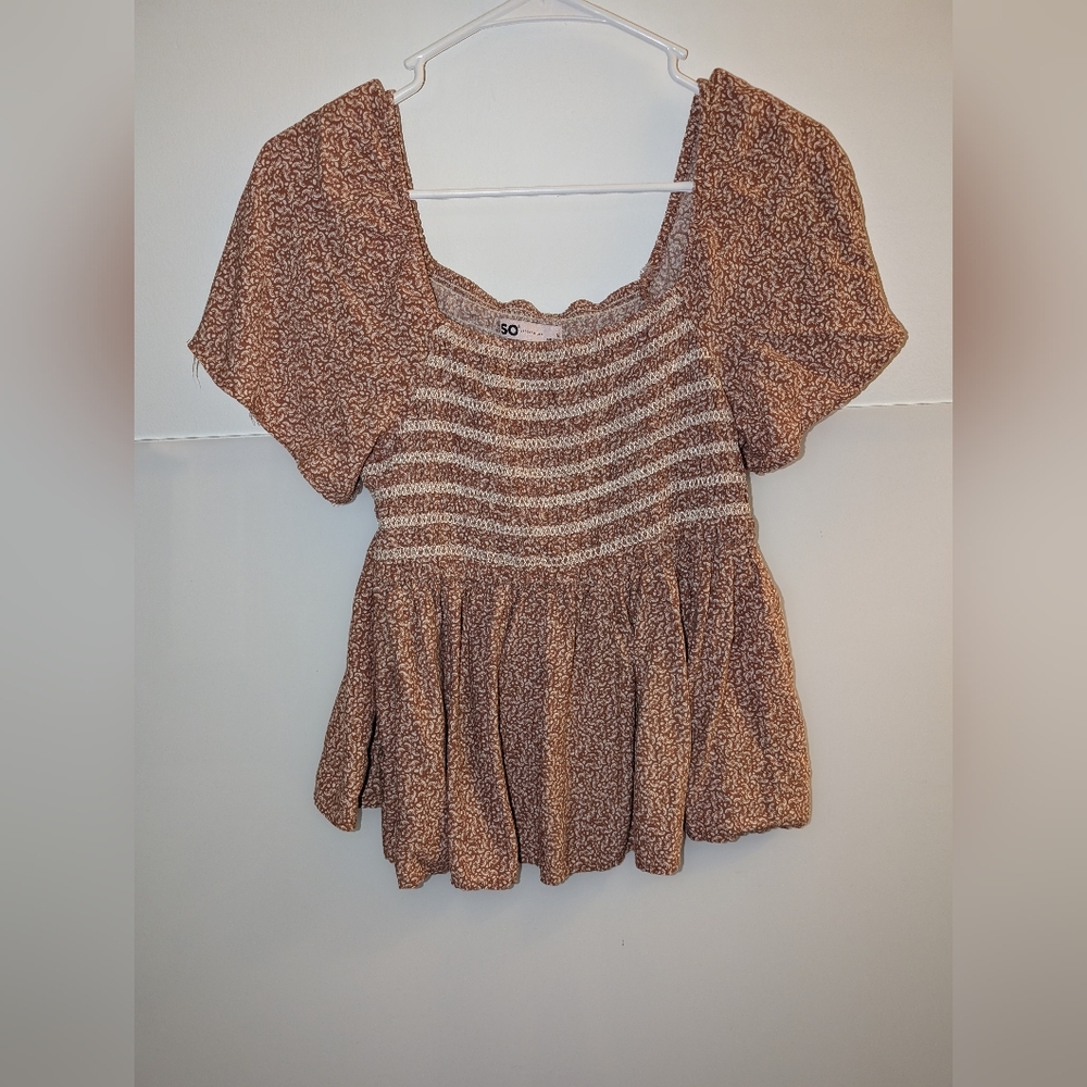SO Flutter Sleeve Smocked Peplum Blouse in Orange and Brown